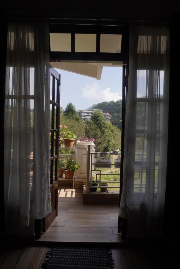 Dorsen Homestay Shillong Exteriör bild